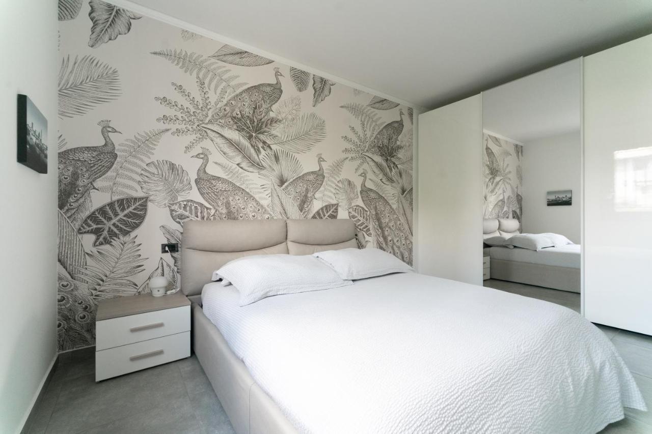 Oasis Luxury - A.C/Terrace/2Bedrooms Bergamo Eksteriør bilde